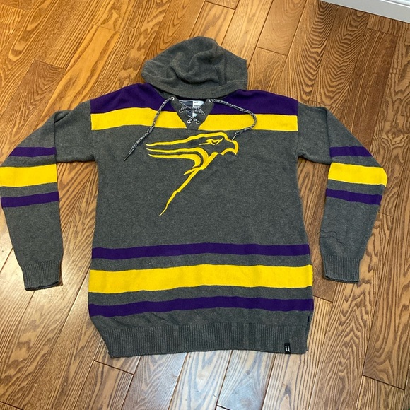 Laurier University WLU Varsity  Golden Hawks - Picture 4 of 6